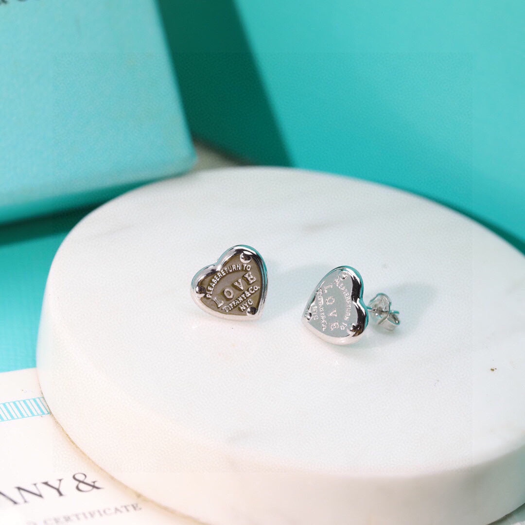 Roostick 18K Return to T Love Earrings