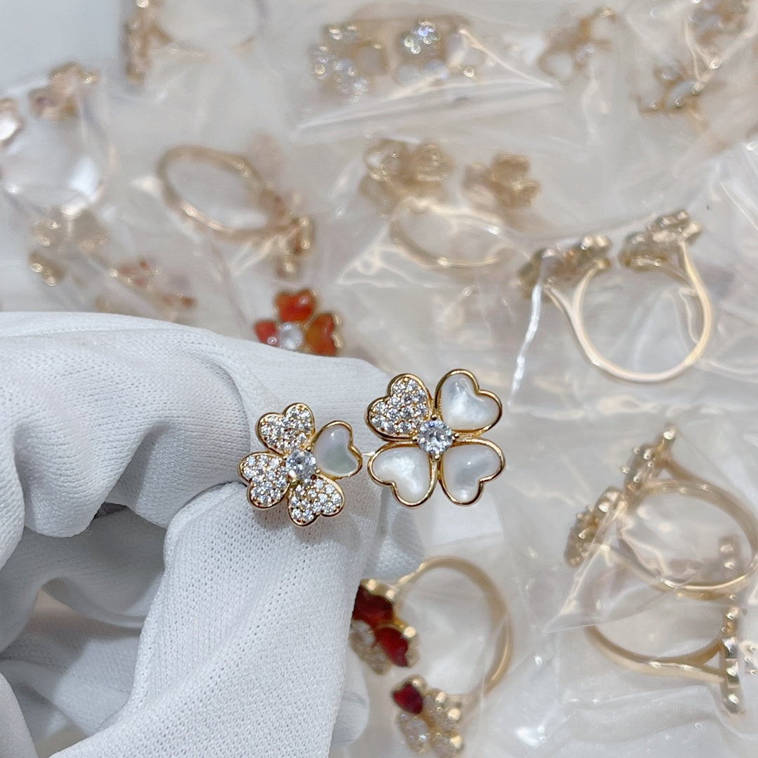Roostick Cosmos Diamond Rose Gold Between The Finger Diamond Ring