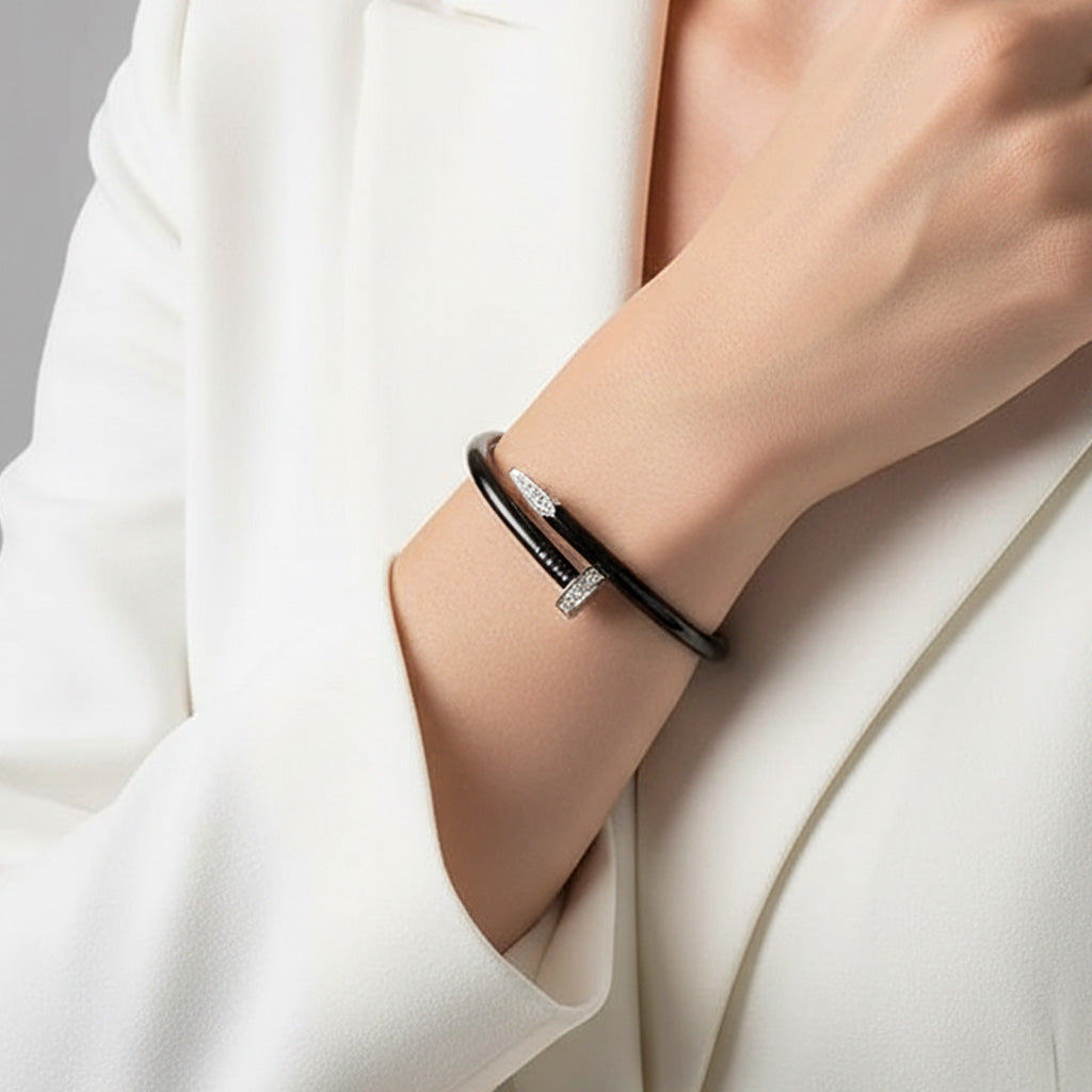 Juste Un Clou Black Diamonds Bracelet