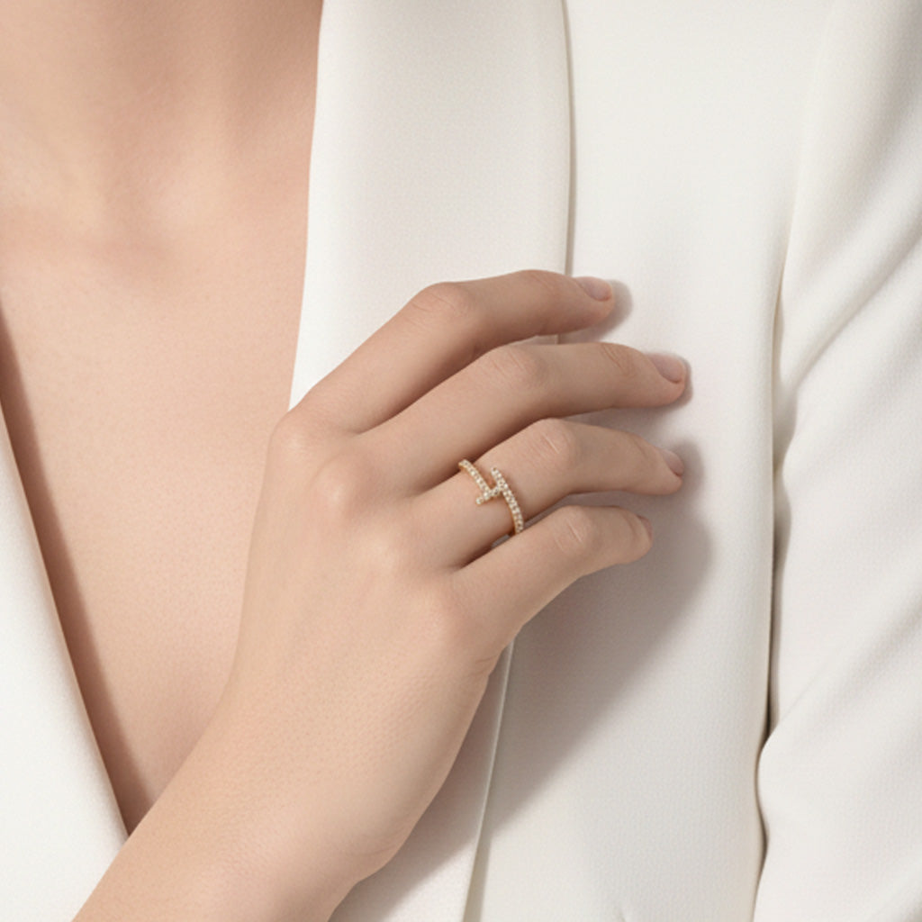 Juste Un Clou Full Diamond Ring