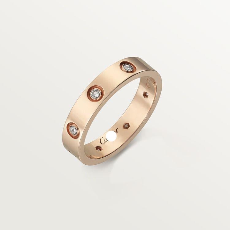 Love Wedding Eight Diamonds Ring