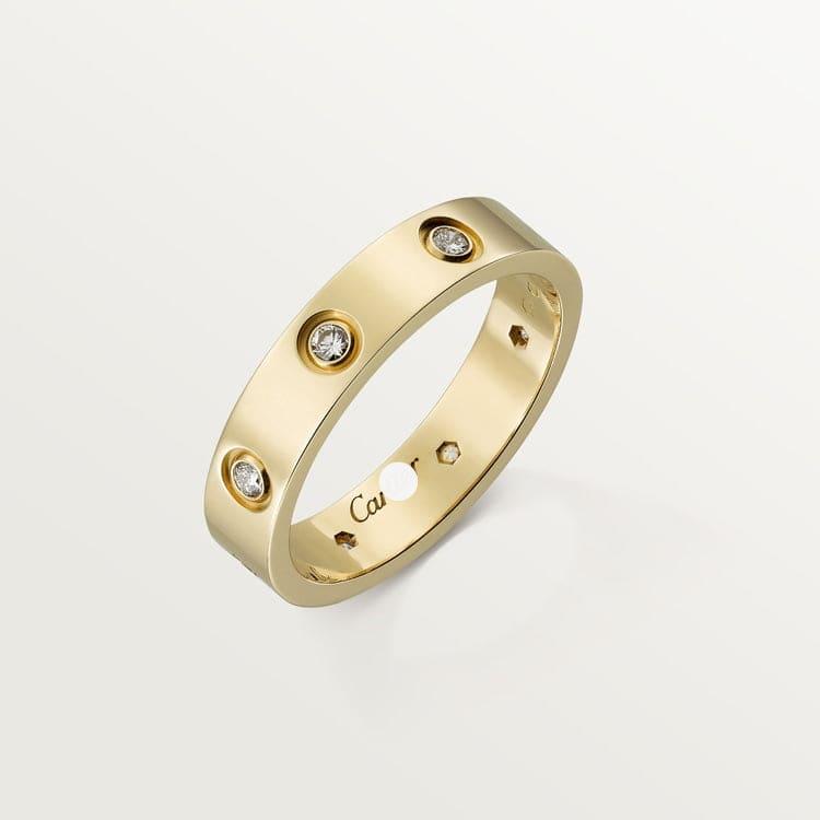 Love Wedding Eight Diamonds Ring