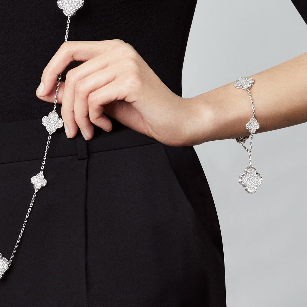 Magic Alhambra Five Motifs Diamond Clover Bracelet
