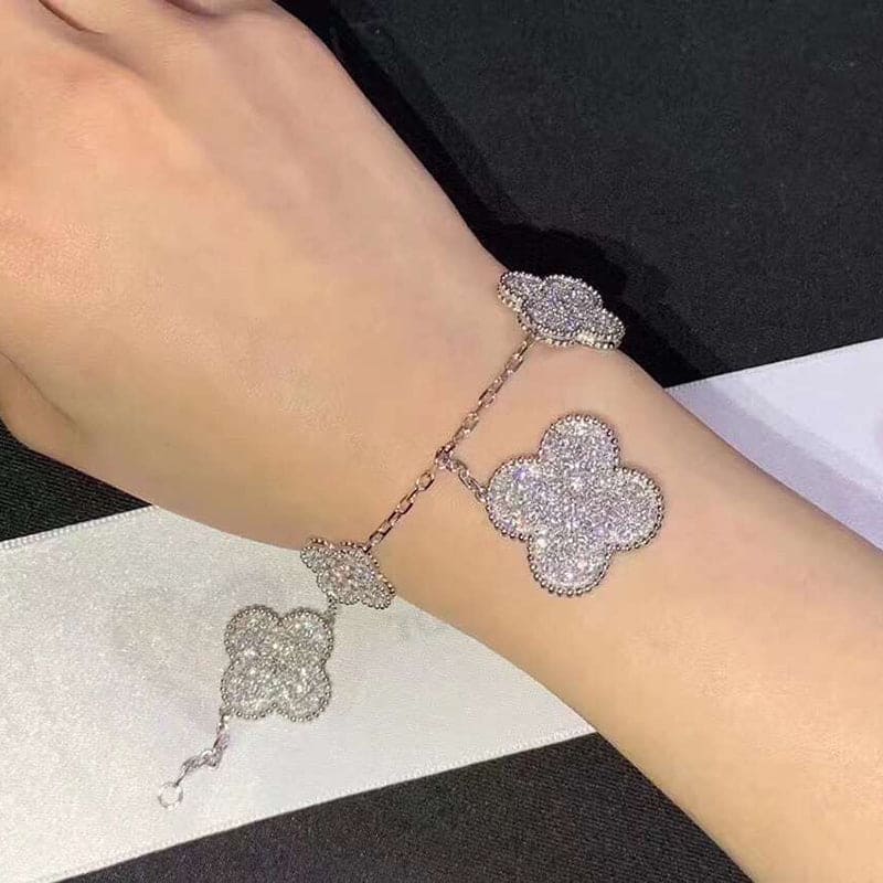 Magic Alhambra Five Motifs Diamond Clover Bracelet