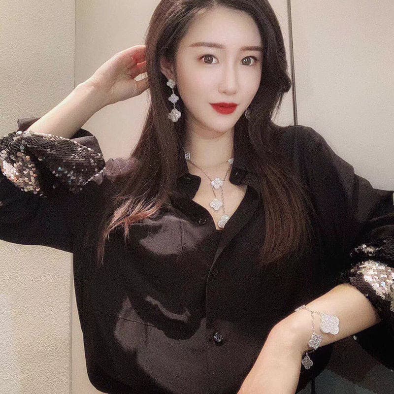 Magic Alhambra Five Motifs Diamond Clover Bracelet