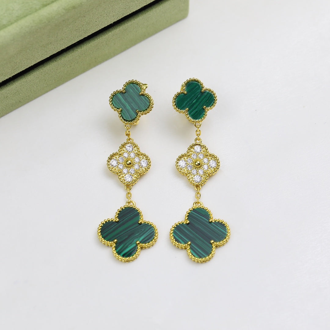 Magic Alhambra Malachite Three Motifs Clover Earrings