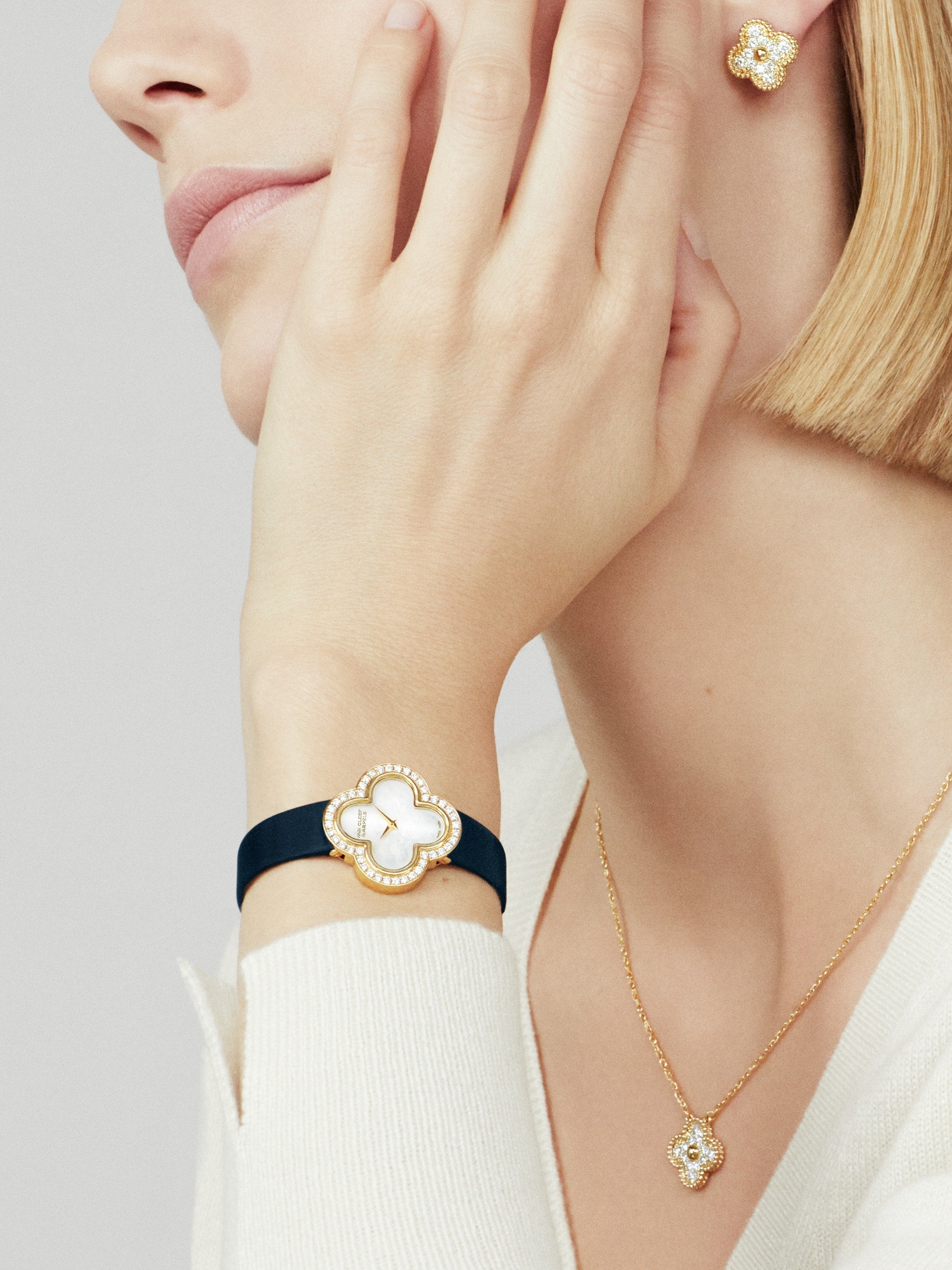 Sweet Alhambra Diamond Clover Necklace