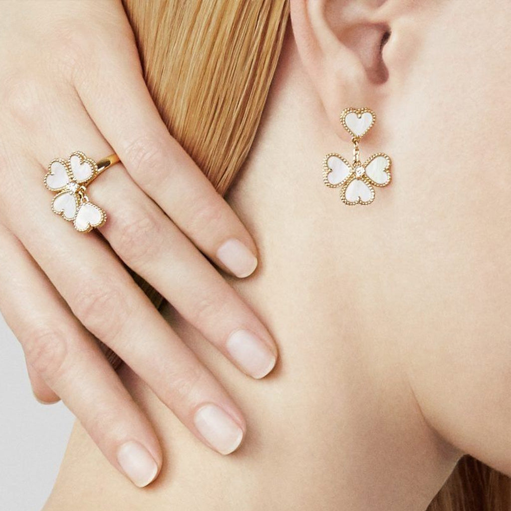 Sweet Alhambra Effeuillage Pearls Ring