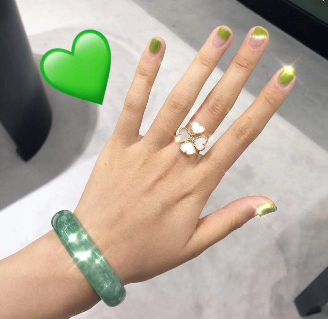 Sweet Alhambra Effeuillage Pearls Ring