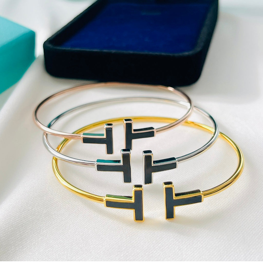 T Black Wire Bracelet