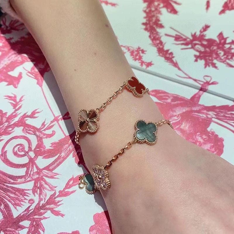 Vintage Alhambra Five Motifs Carnelian Clover Bracelet