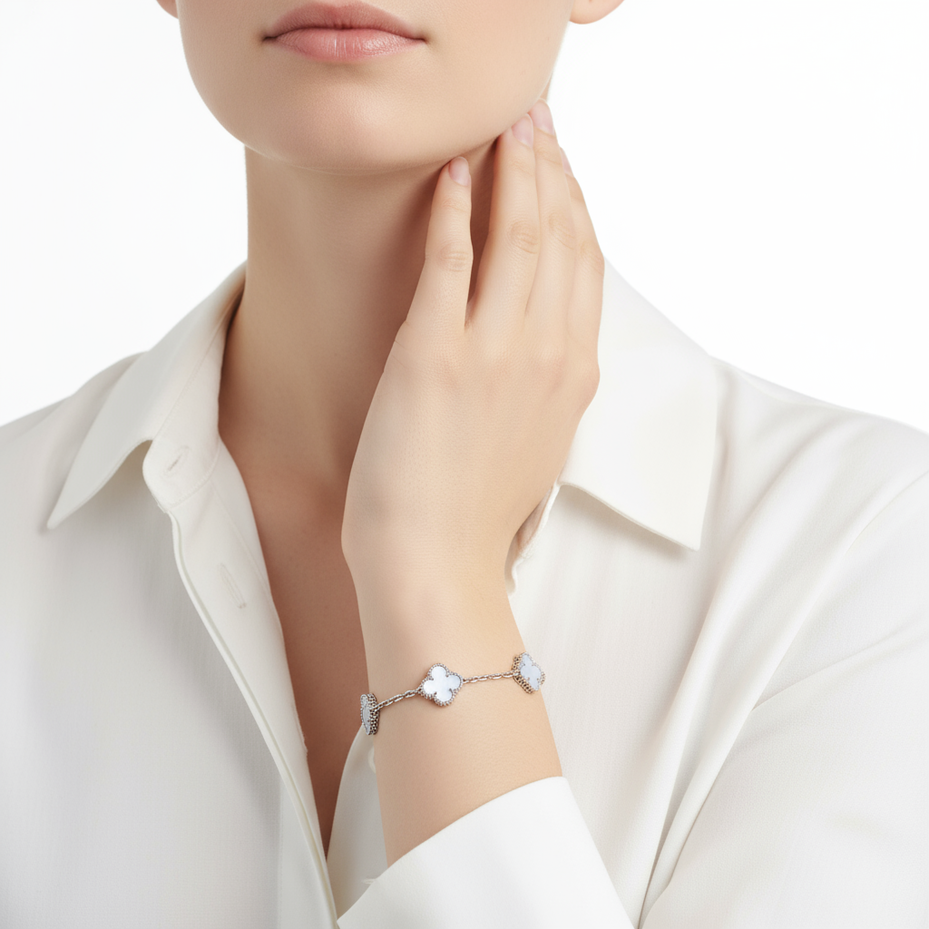 Vintage Alhambra Five Motifs Chalcedony Clover Bracelet