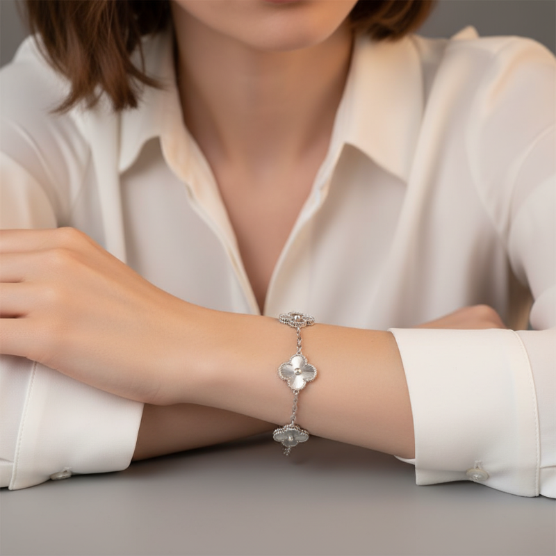 Vintage Alhambra Five Motifs Clover Bracelet