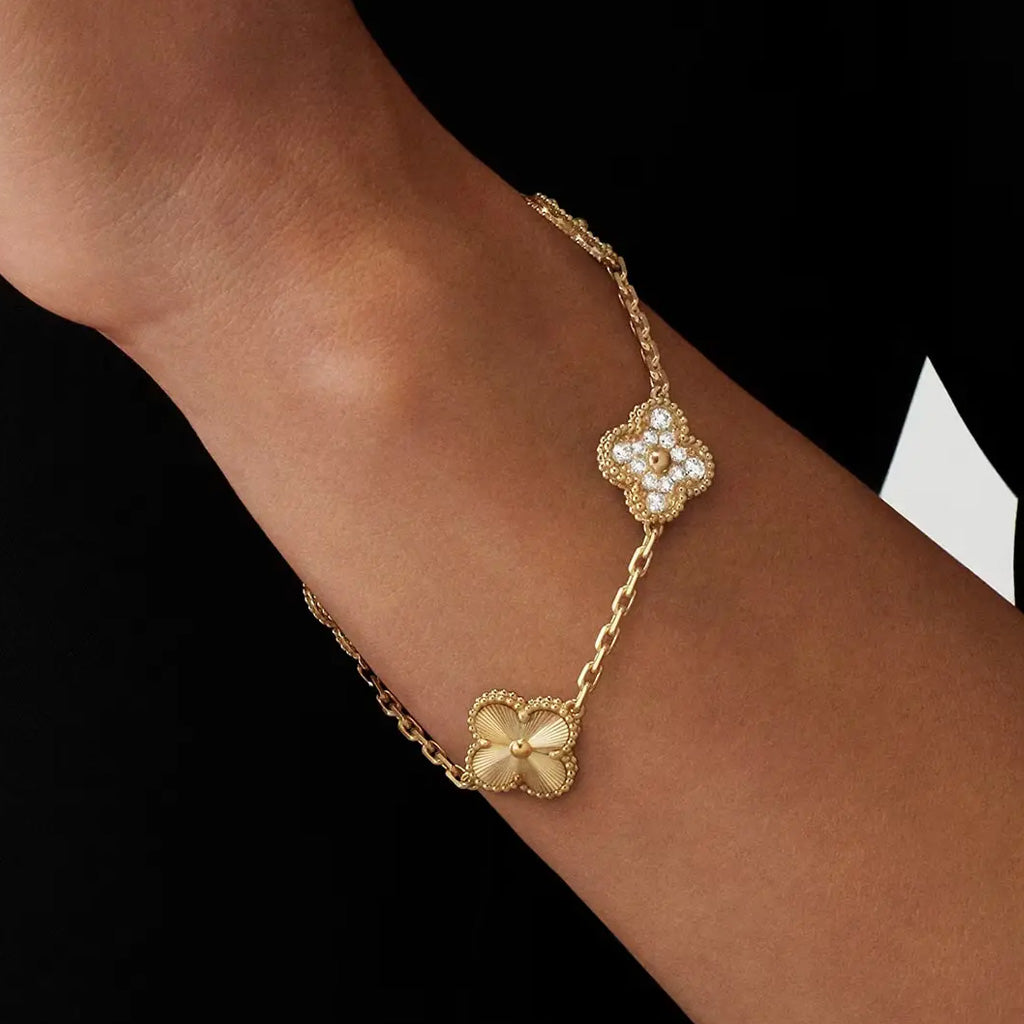 Vintage Alhambra Five Motifs Diamonds Clover Bracelet