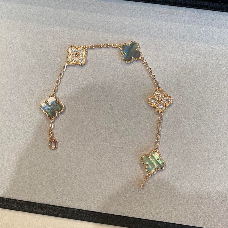 Vintage Alhambra Five Motifs Pearl Bracelet