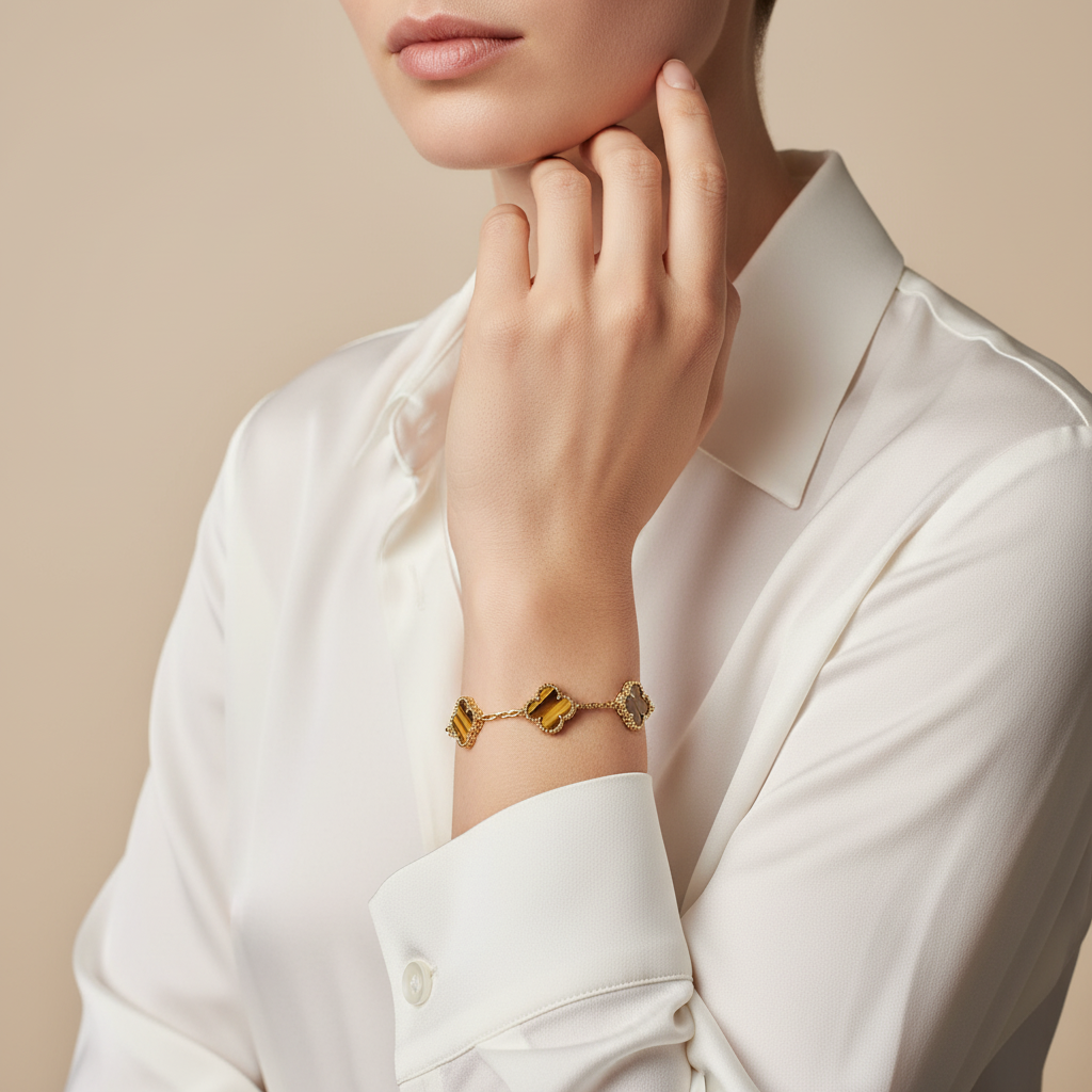 Vintage Alhambra Five Motifs Tiger Eye Bracelet