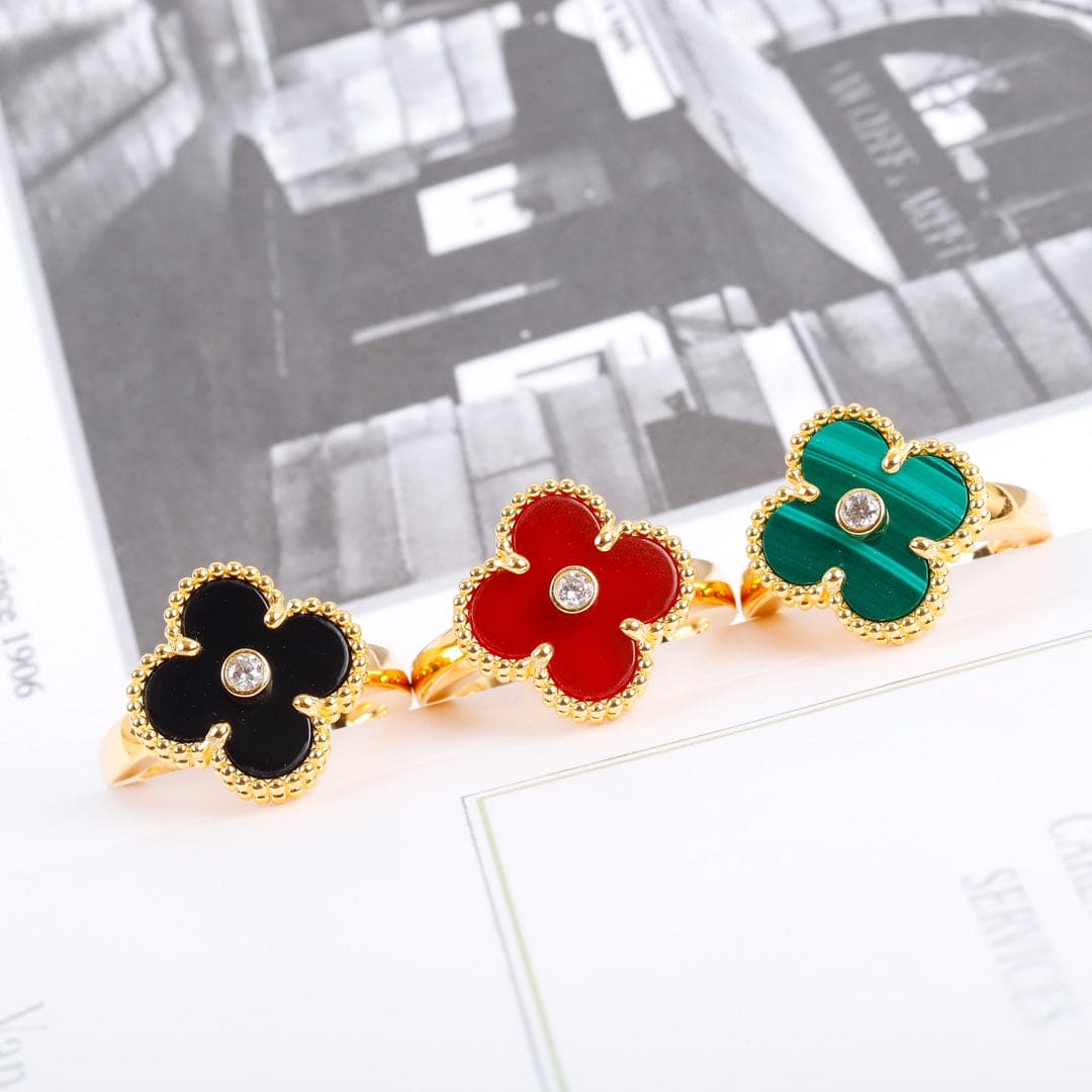 Vintage Alhambra Malachite Ring